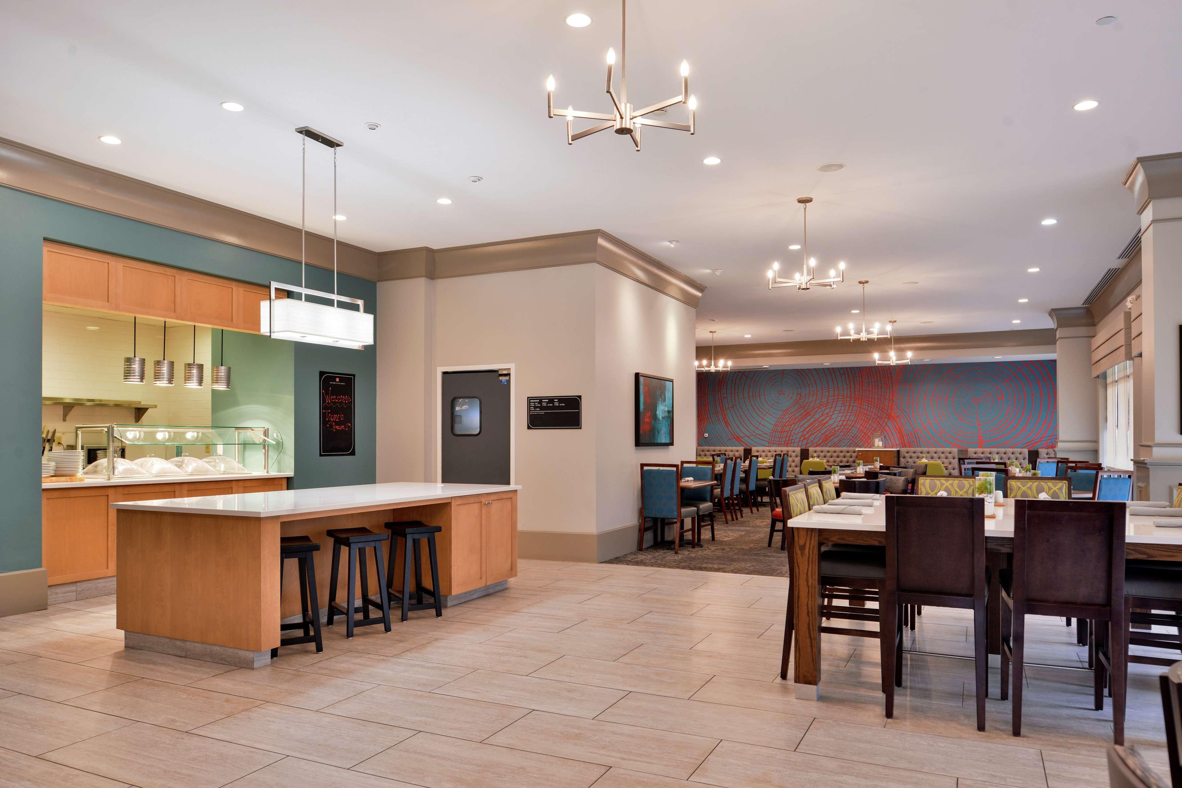 Hilton Garden Inn Terre Haute Bagian luar foto