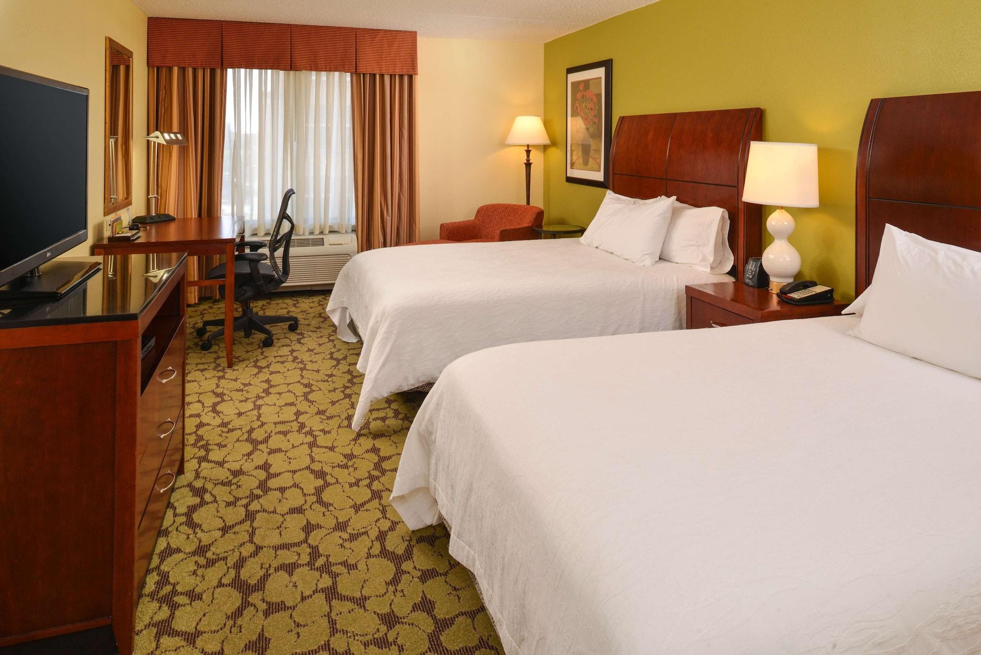 Hilton Garden Inn Terre Haute Bagian luar foto