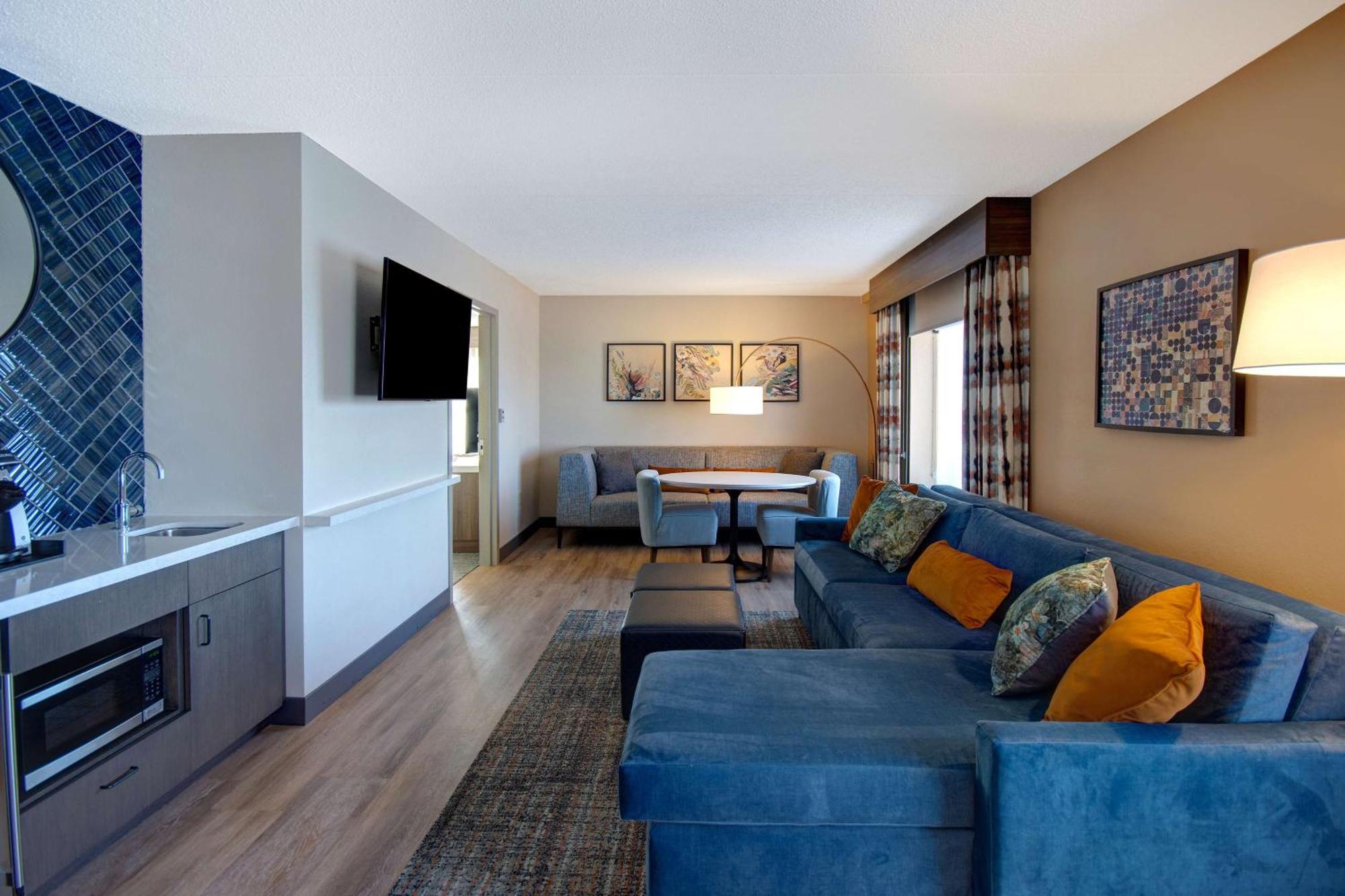Hilton Garden Inn Terre Haute Bagian luar foto