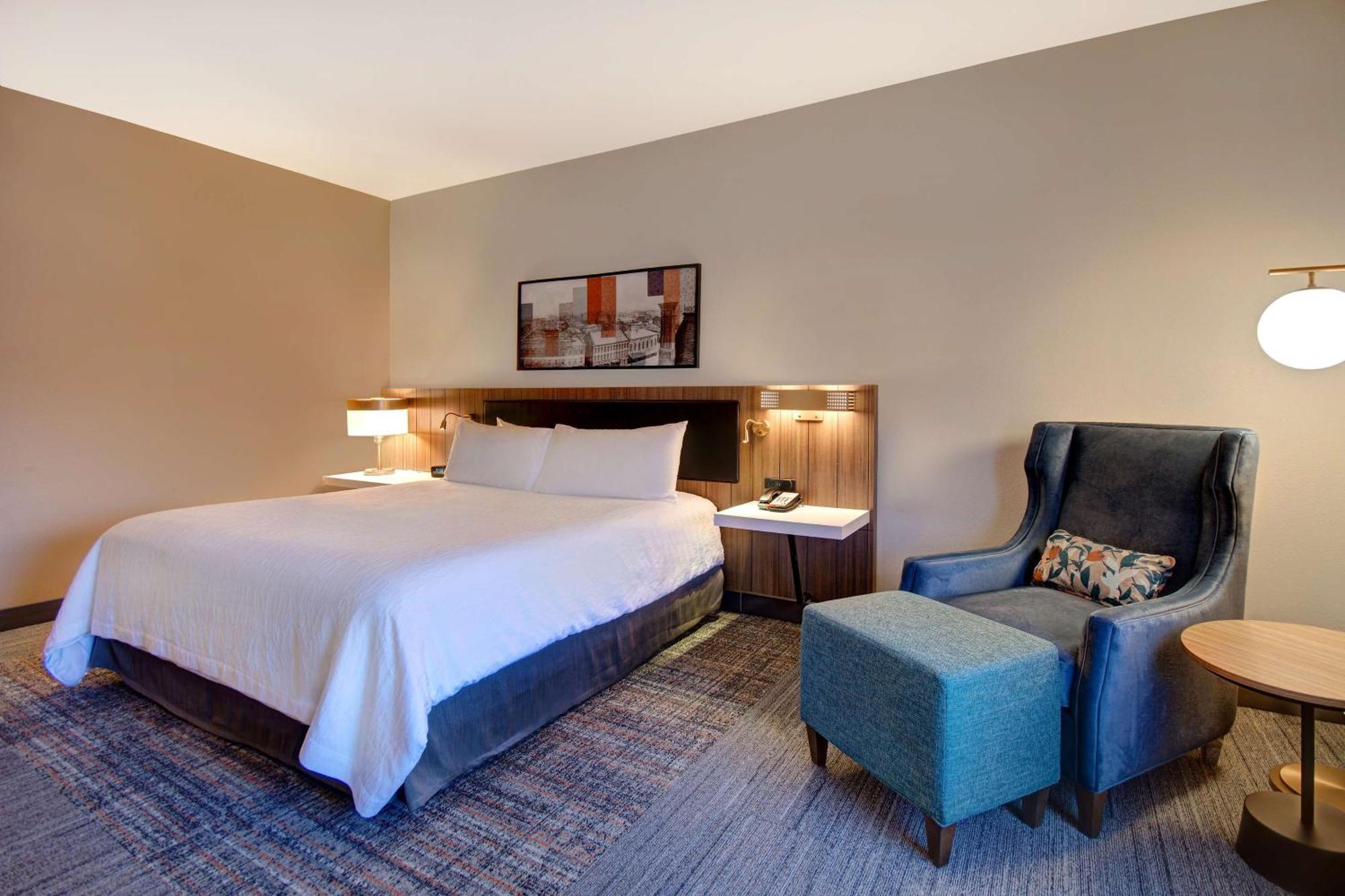 Hilton Garden Inn Terre Haute Bagian luar foto