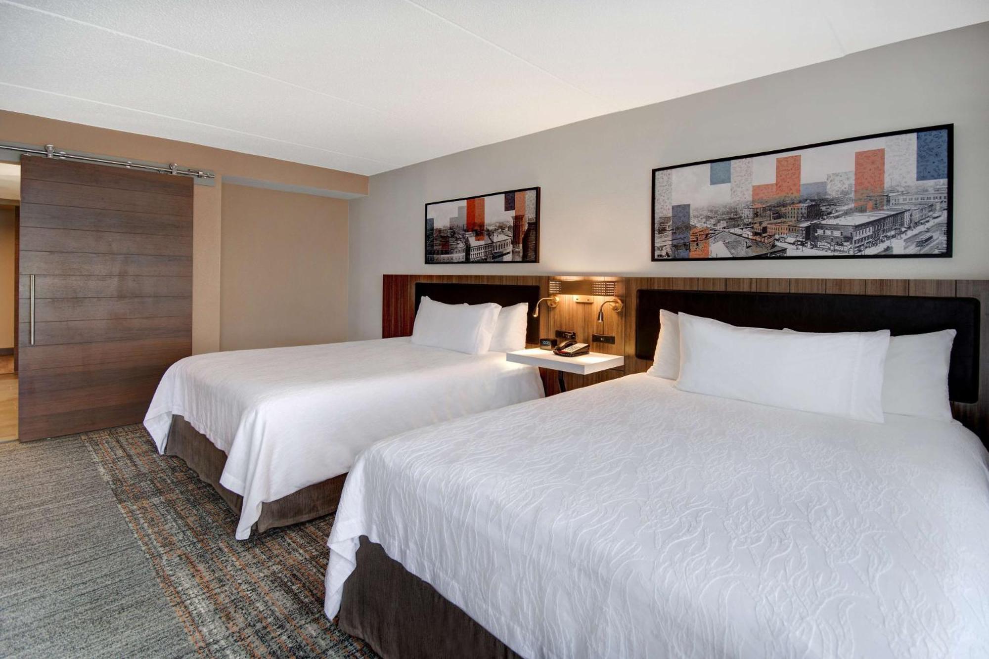 Hilton Garden Inn Terre Haute Bagian luar foto