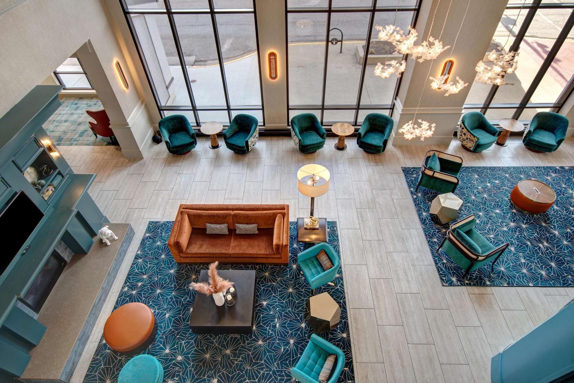 Hilton Garden Inn Terre Haute Bagian luar foto