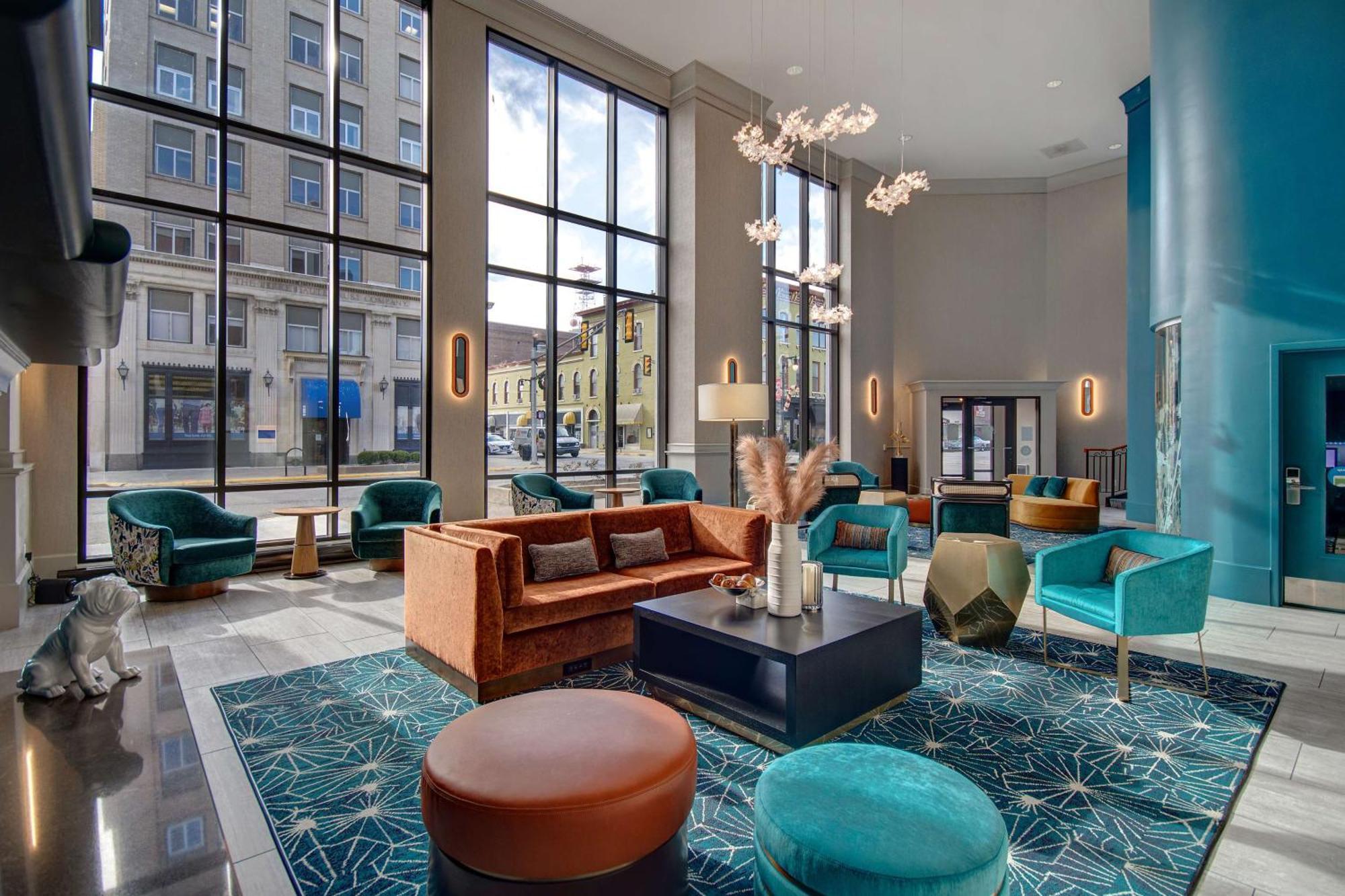 Hilton Garden Inn Terre Haute Bagian luar foto